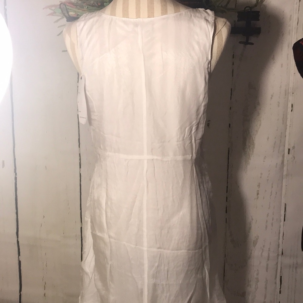 Dress - Picture 5 of 6